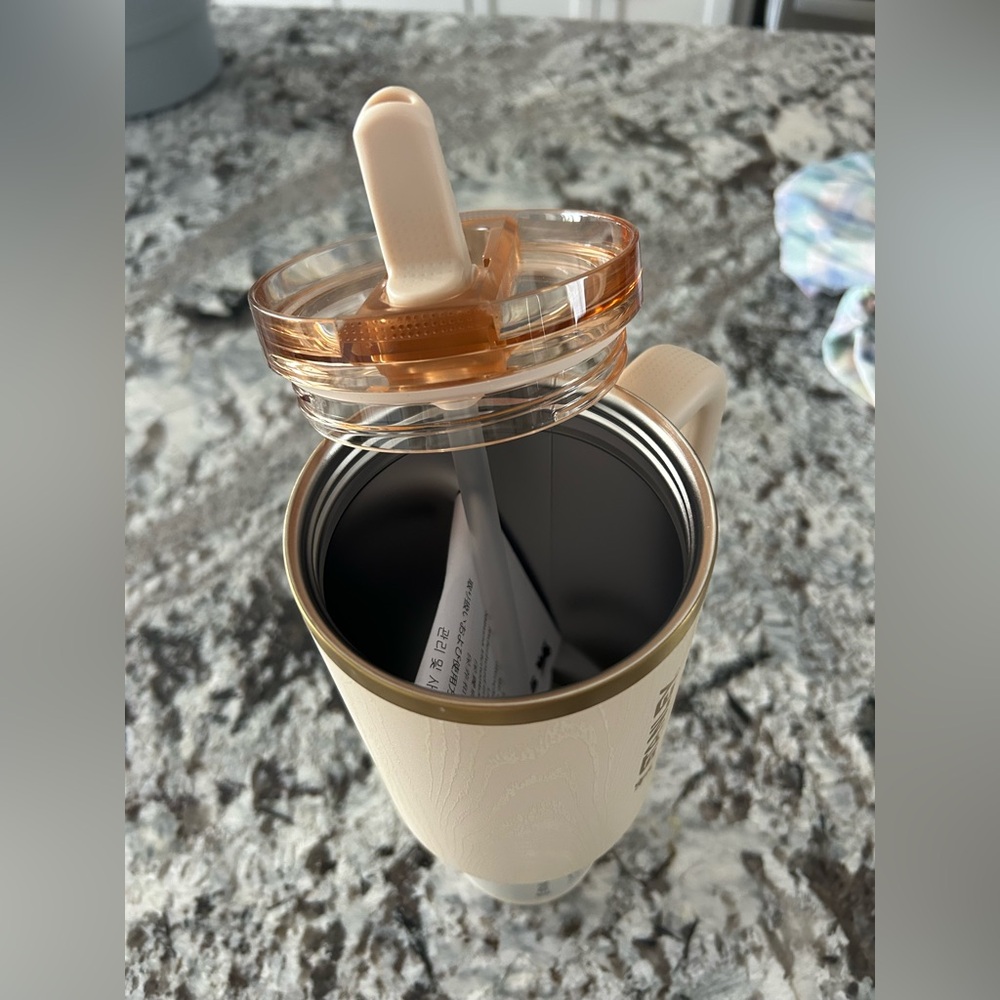 Stanley Birch Woodgrain 40 oz Quencher Protour Flip Straw Tumbler Rare Leakproof - Picture 8 of 10